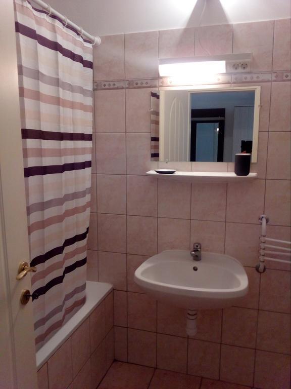Hajdúszoboszló Gobe Apartman מראה חיצוני תמונה