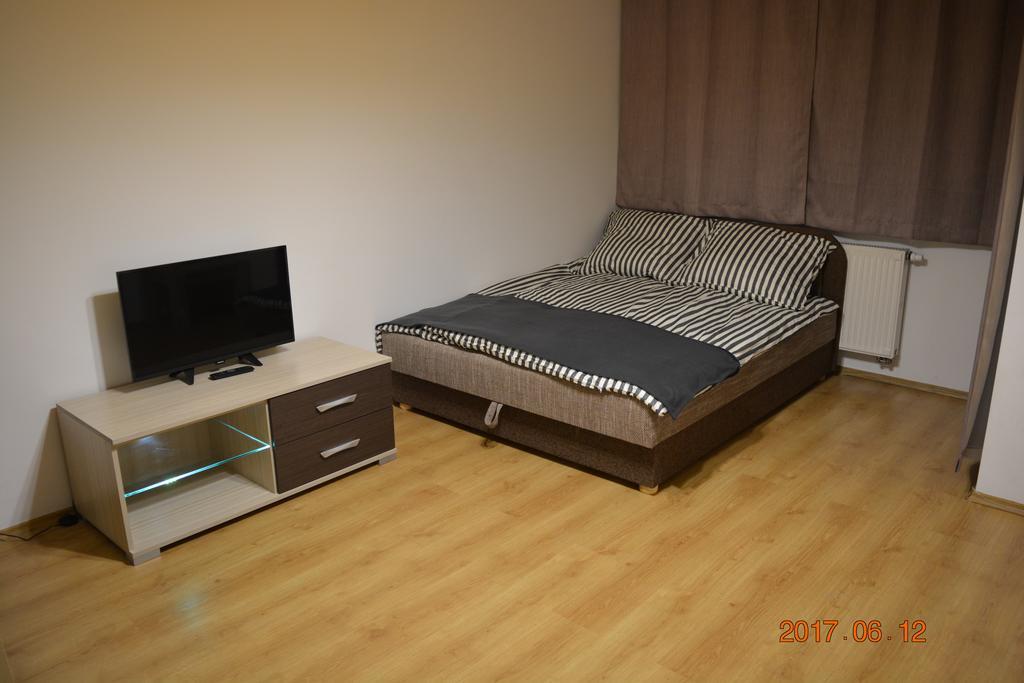 Hajdúszoboszló Gobe Apartman מראה חיצוני תמונה