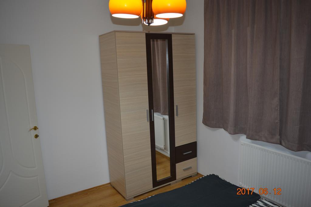 Hajdúszoboszló Gobe Apartman מראה חיצוני תמונה